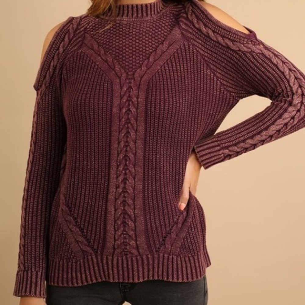 Umgee Cable Knit Cold Shoulder Sweater Size M